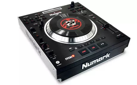 Numark - V7 - Turntable Controller