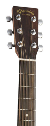 Guitare acoustique moderne Martin OMC-10E avec étui souple