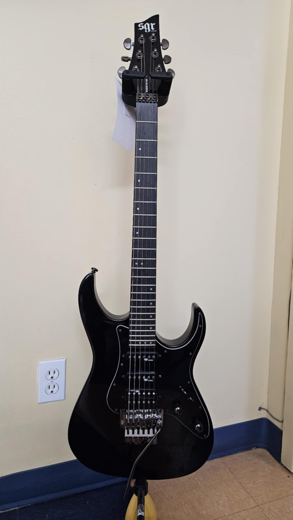 Schecter BANSHEE-6-FR-SGR-BLK Noir brillant SCH-3856 d'occasion