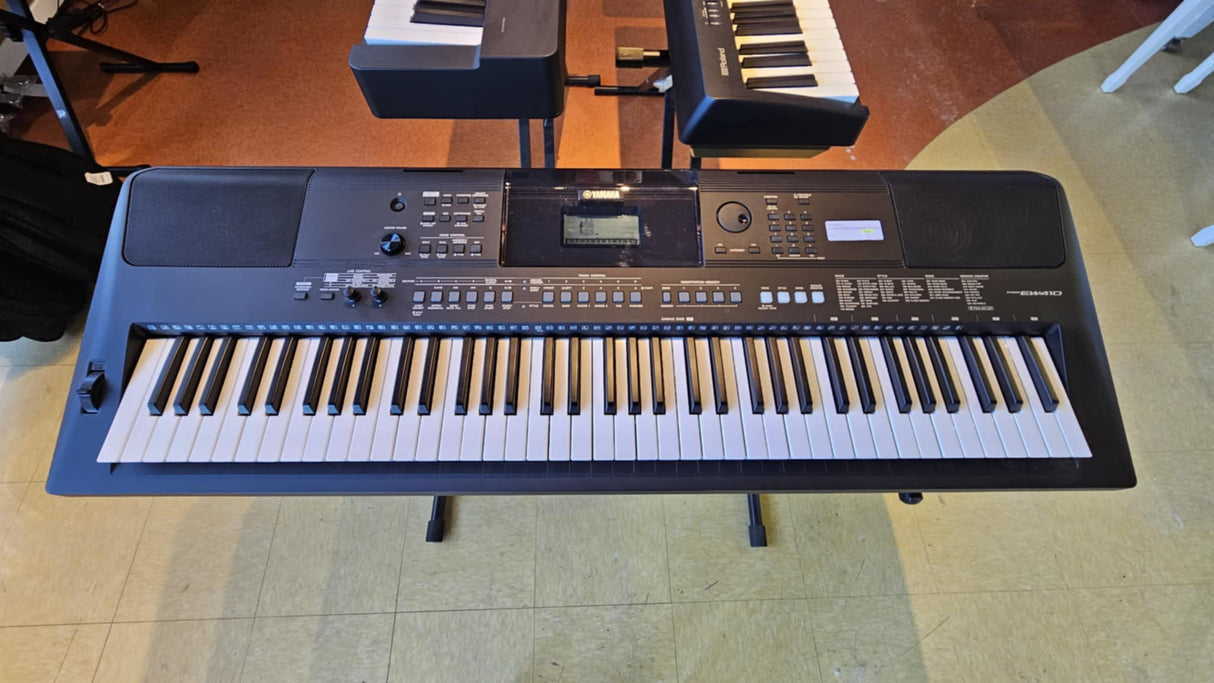 Clavier portable Yamaha PSR-EW410 76 touches d'occasion