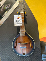 Mandoline-guitare A-6 d'occasion, type A, avec micro et housse.