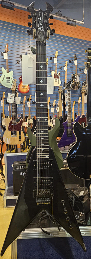 Pre-owned B.C. Rich NY JR.V electric guitar