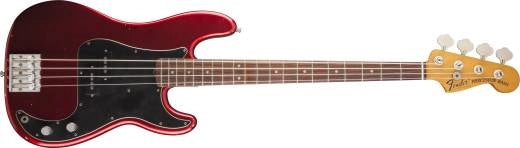 Fender - Basse Nate Mendel P - Rouge Pomme d'Amande