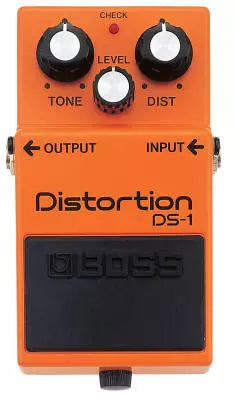 BOSS - Pédale de distorsion DS1