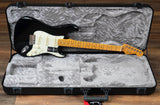 Fender - Stratocaster American Professional II, touche érable - Noir avec étui moulé Deluxe 0113902706
